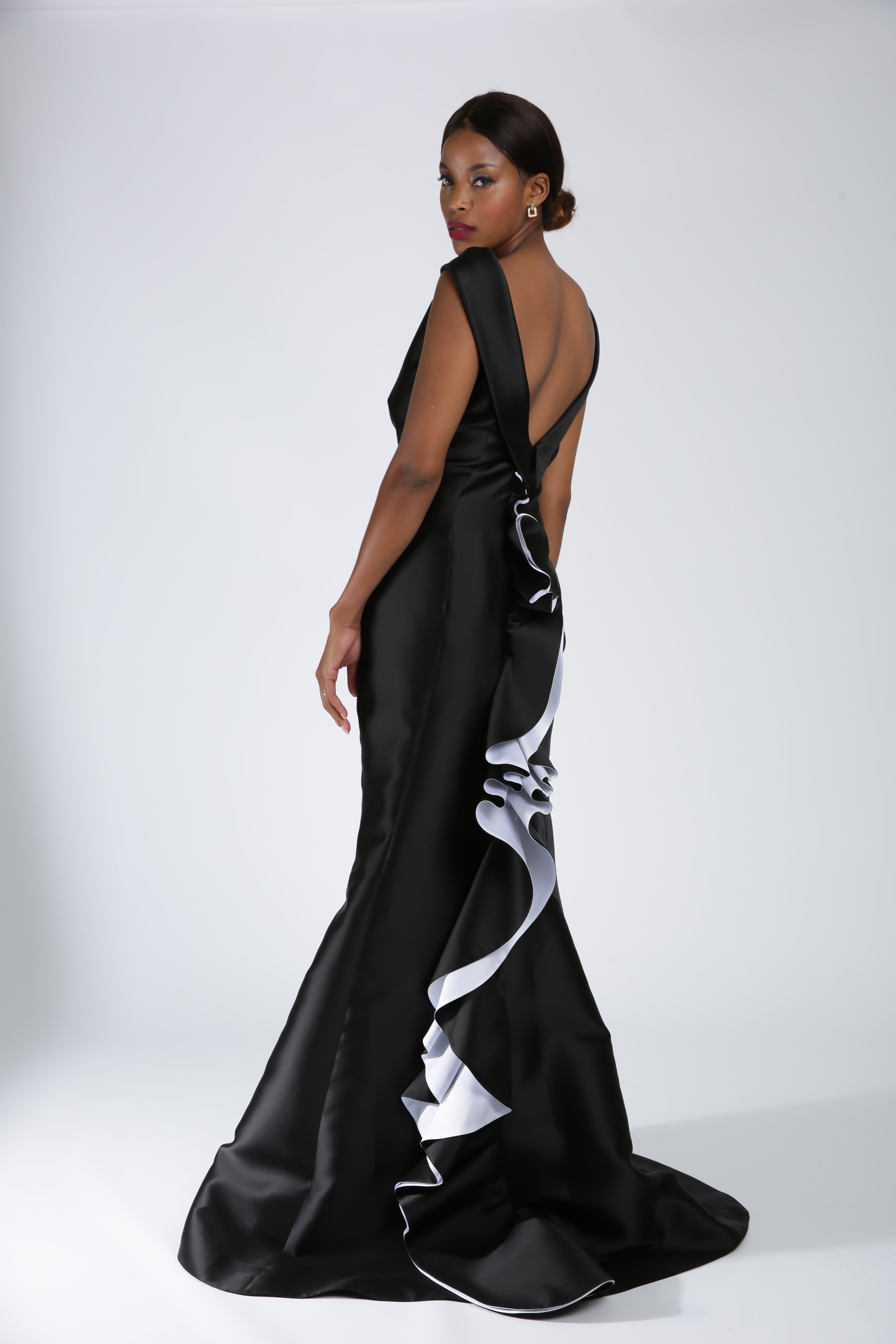 Anabel gown from Lalla Bee’s 2020 Collection — romantic couture evening gown with flowing lines for unforgettable moments.